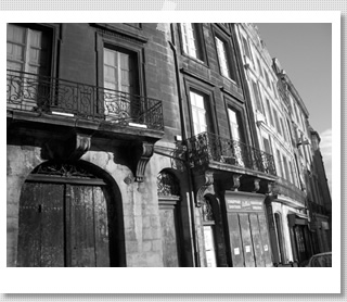 �z�[���[�̃}�[�N