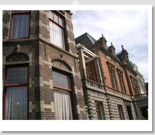 �z�[���[�̃}�[�N